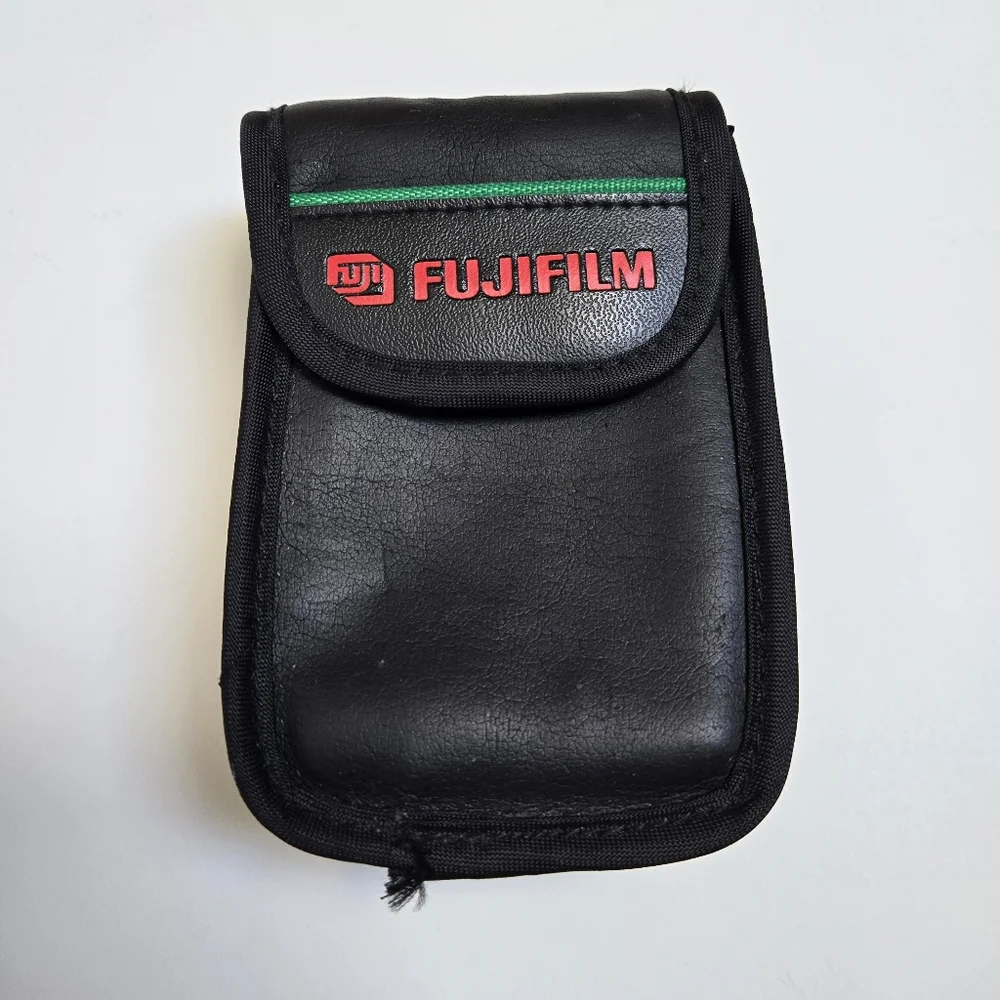 Vintage Fujifilm Big View-Finder Auto 10 29mm Camera With Case